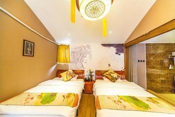 Nobles Living Castle Hotel Lijiang  Exterior foto