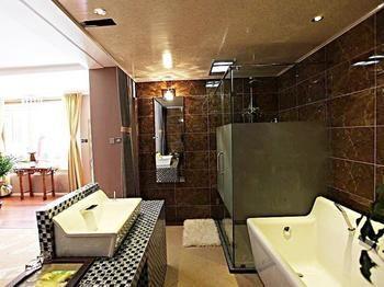 Nobles Living Castle Hotel Lijiang  Exterior foto